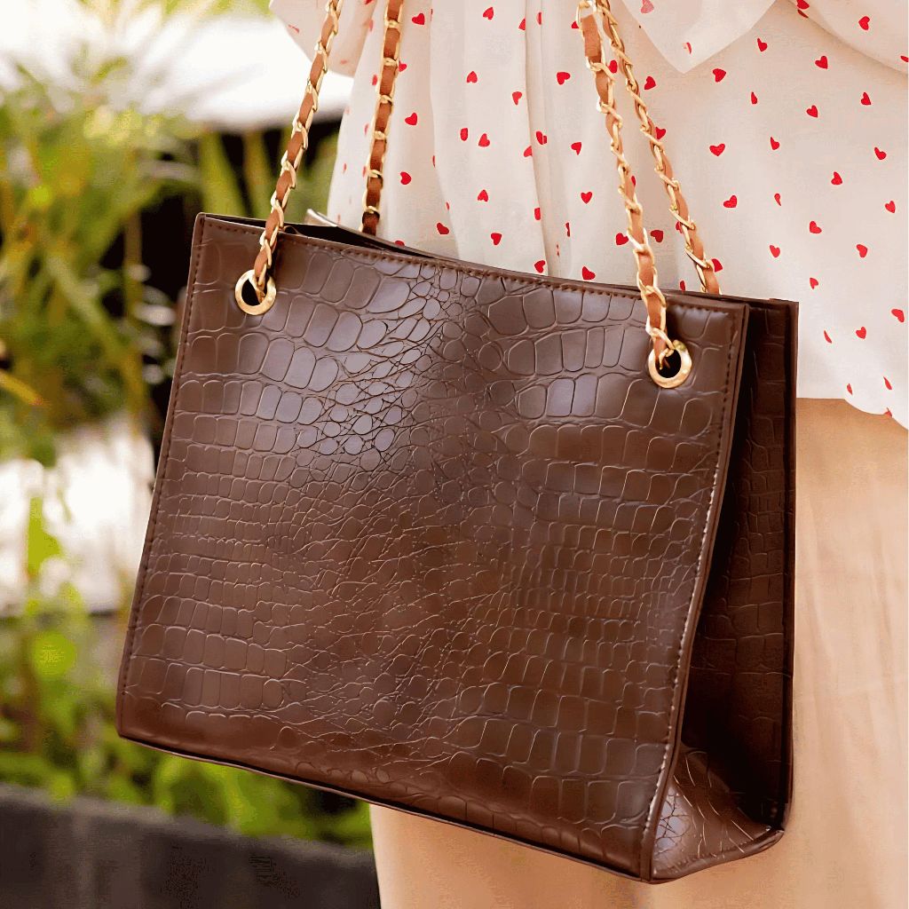 CROCODILE_TOTE_BROWN_1